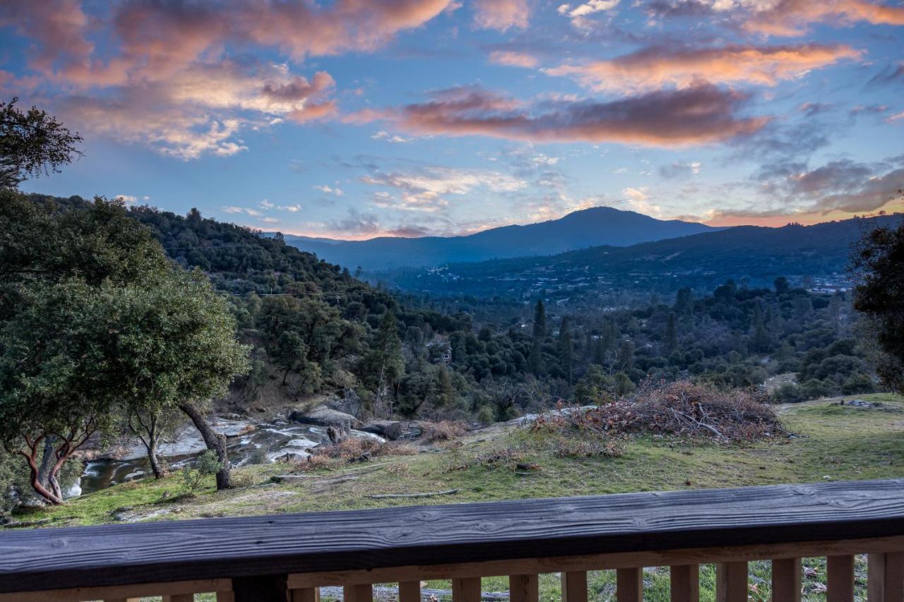 Casa Rio Yosemite -Waterfall plus 9 Acres Oakhurst Exterior foto